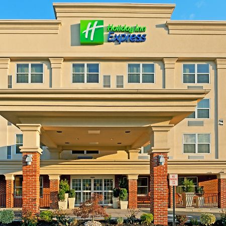 Holiday Inn Express Woodbridge By Ihg Avenel Exterior photo